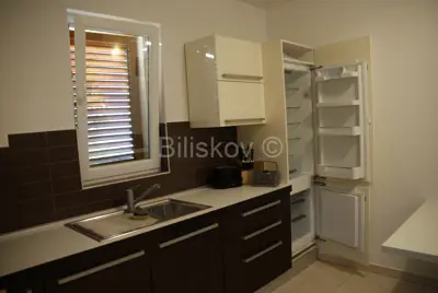 Vila 136m², Splitska – blizina mora, panoramski pogled - 12