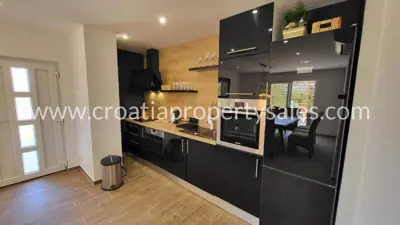 Kuća, Trogir, 260 m², 570 625 € - 4