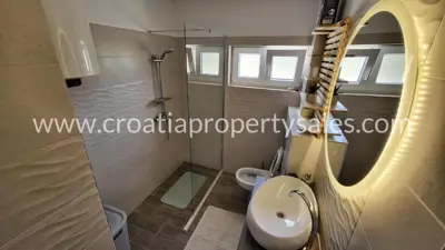 Kuća, Trogir, 260 m², 570 625 € - 10