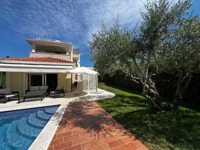 House for sale in Tar, 225 m² - 2