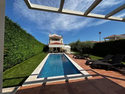 House for sale in Tar, 225 m²