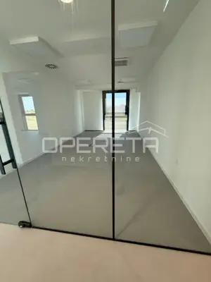 Gewerbeimmobilie zur Miete in Gornji Kneginec, 50 m² - 3