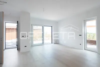 Stan 111 m², Nin - 300 m od centra, bazen i sauna - 14