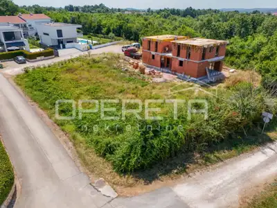 Građevinsko zemljište 781 m², Poreč - mirno naselje - 5