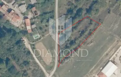 Building plot 2,885 m², Oprtalj - quiet location - 2