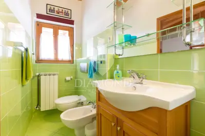 Haus 300 m², Krnica - Anwesen mit Pool und zwei Steinhäusern - 15