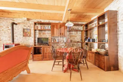 Haus 300 m², Krnica - Anwesen mit Pool und zwei Steinhäusern - 6