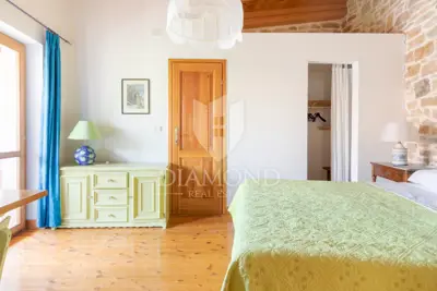 Haus 300 m², Krnica - Anwesen mit Pool und zwei Steinhäusern - 18