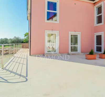Poslovno-stambeni prostor 129 m², Novigrad - blizu centra - 2