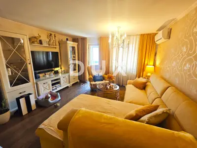 Haus 154 m², Drenova - vollständig renoviert und Garage - 3