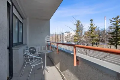 Apartment 44 m², Trešnjevka - Sjever, furnished and decorated - 12