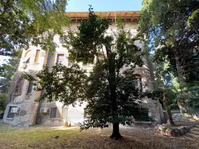 Wohnung, gesamte Etage, Pula Zentrum - 6 Zimmer, 2 Balkone - 2