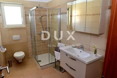 Apartmenthaus 560 m², Malinska - 6 Einheiten, 400 m vom Meer - 5