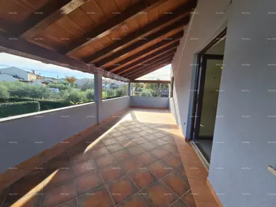 Poreč – Familienhaus mit zwei Wohneinheiten - 17