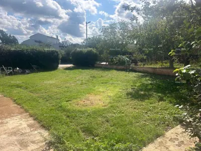Poreč – Familienhaus mit zwei Wohneinheiten - 2