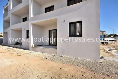Wohnung 173 m², Šibenik - Maisonette mit Garten und 2 Parkplätzen - 5