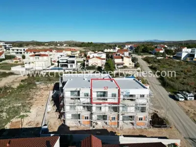 Wohnung 173 m², Šibenik - Maisonette mit Garten und 2 Parkplätzen - 8