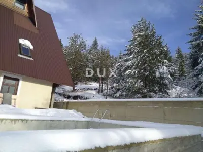 House 380 m², Ravna Gora - mountain house for tourist rental - 15