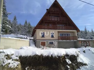 House 380 m², Ravna Gora - mountain house for tourist rental - 4