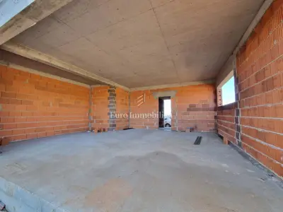 Villa 395 m², Kaštelir - panoramic views and shell construction phase - 15