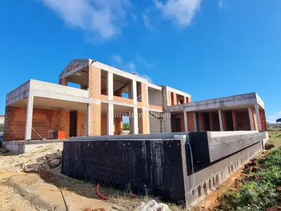 Villa 395 m², Kaštelir - panoramic views and shell construction phase - 22