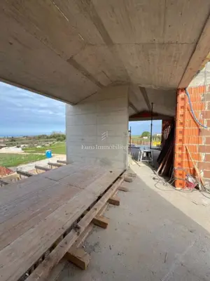 Villa 395 m², Kaštelir - panoramic views and shell construction phase - 11