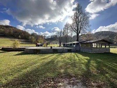 Baugrundstück 1.300 m², Begovo Razdolje - Projekt eines Mini-Hotels