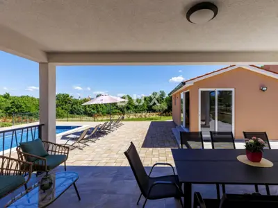 Haus zum Kauf in Labin, 152 m² - 2