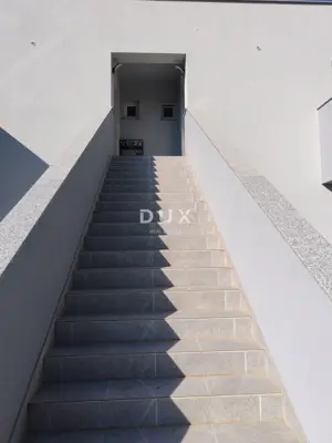 Stan 65,6 m², Zaton - 2 spavaće sobe i terasa - 17