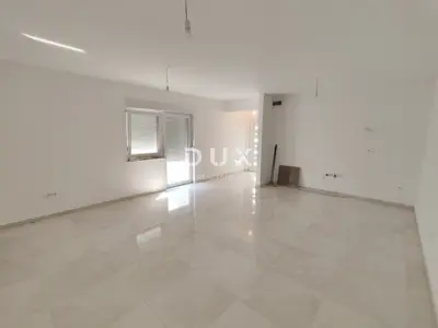 Stan 65,6 m², Zaton - 2 spavaće sobe i terasa - 4