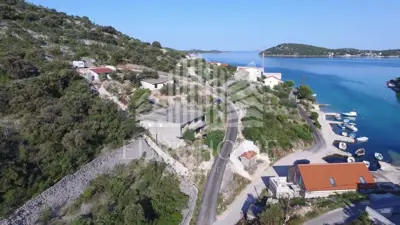 Vila 250 m², Ražanj - prvi red do mora - 12