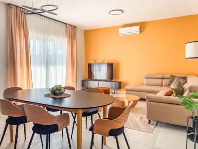 Vila 188 m², Pomer - pogled na more i marinu - 2