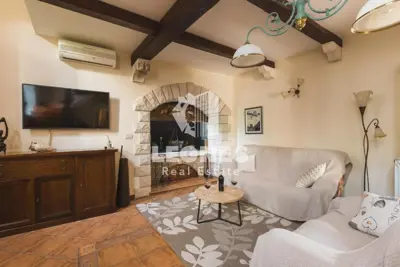 Vila 28 m², Momjan, okružena prirodom i bazen - 9