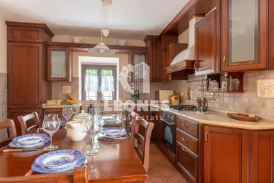 Vila 28 m², Momjan, okružena prirodom i bazen - 8