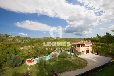 Villa 28 m², Momjan, umgeben von Natur und Pool