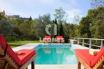 Vila 28 m², Momjan, okružena prirodom i bazen - 13