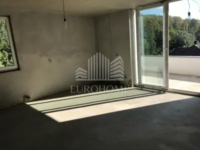 Mixed-use residential-commercial building 333 m², Šestinski dol - 3