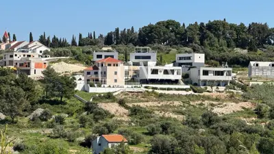 Sutivan, otok Brač, luksuzna kuća blizu mora u izgradnji na prodaju - 5