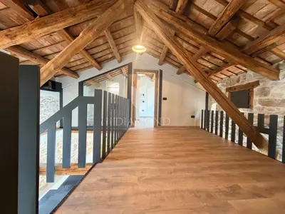 Labin, renovated Istrian stone house 158 m² with terrace - 18