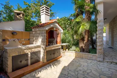 Vila 430 m², Umag - prvi red do mora - 16