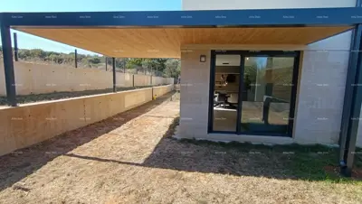 Wohnung 51,5 m², Banjole - Garten 121 m² und Pergola - 15