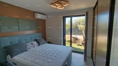 Wohnung 51,5 m², Banjole - Garten 121 m² und Pergola - 6