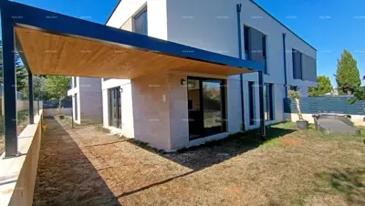 Wohnung 51,5 m², Banjole - Garten 121 m² und Pergola - 18