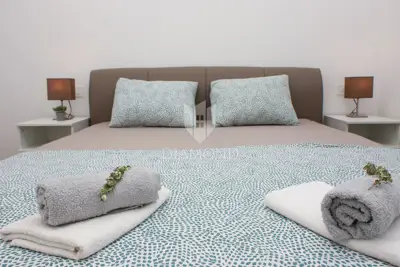 Umag, surroundings, modern house with a pool and 3 separate units! - 10