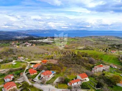 Bauland 2.169 m², Labin - Stadtrand und Blick auf die Hügel - 9
