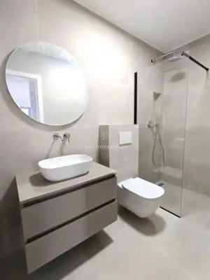 Stan 90 m², Čiovo - dvije spavaće sobe, balkon - 8