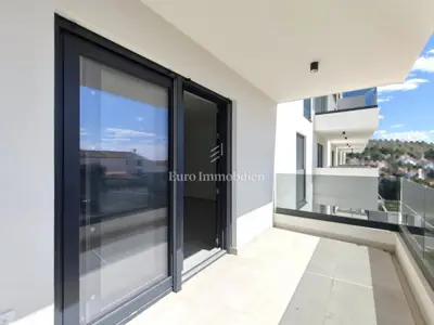Stan 90 m², Čiovo - dvije spavaće sobe, balkon - 2