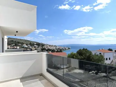 Stan 90 m², Čiovo - dvije spavaće sobe, balkon - 9
