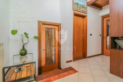 Kuća 374 m², Umag okolica - pogled na more - 8