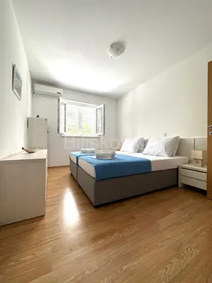 Kuća 220 m², Račišće - centar, 25 m od mora - 21